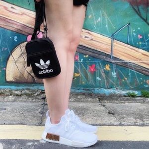 LAST☝️🤍 WMNS NMD SNEAKERS WHITE METALLIC Adidas